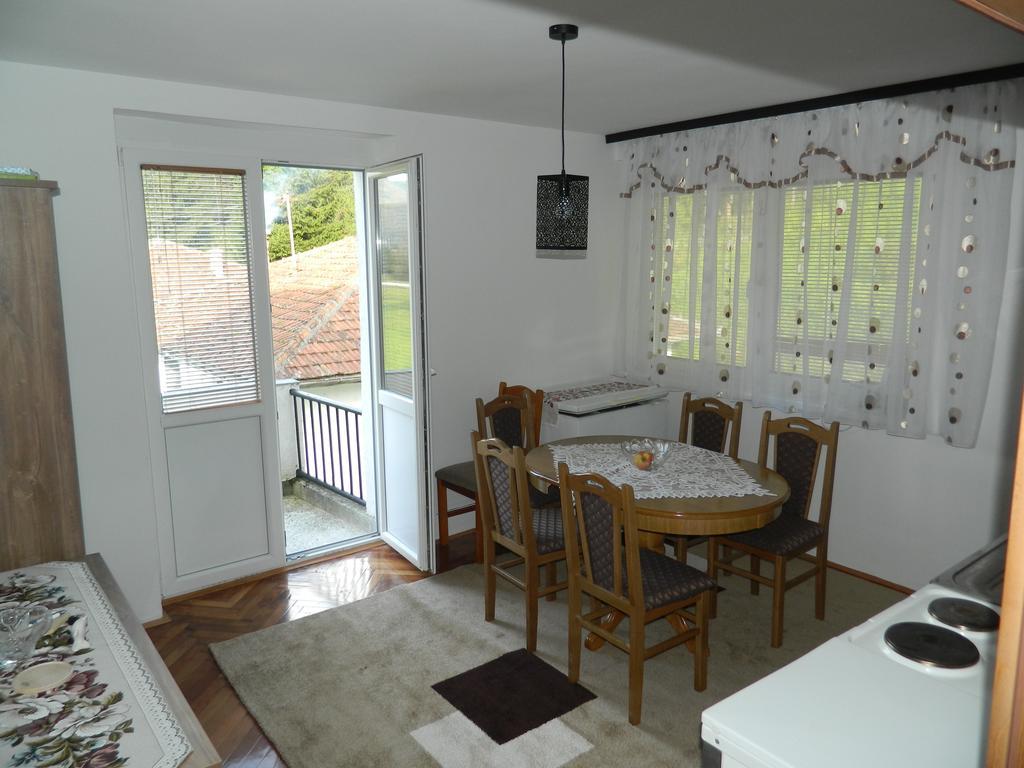 Apartman Sutjeska Tjentiste Kültér fotó